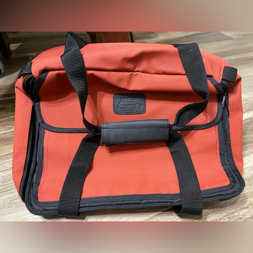 Vintage Pyrex Portables To Go Food Carrier Black & Orange Cold Hot Storage
